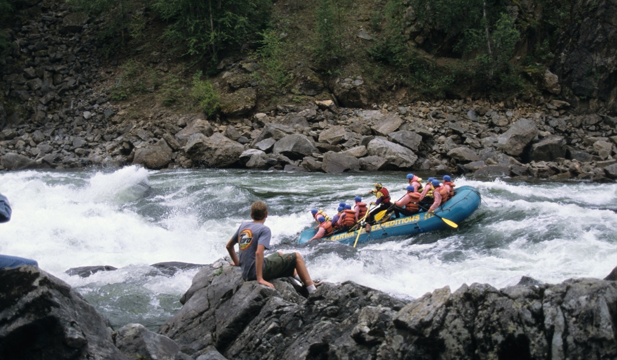 Raft going through Sabre Tooth Rapids